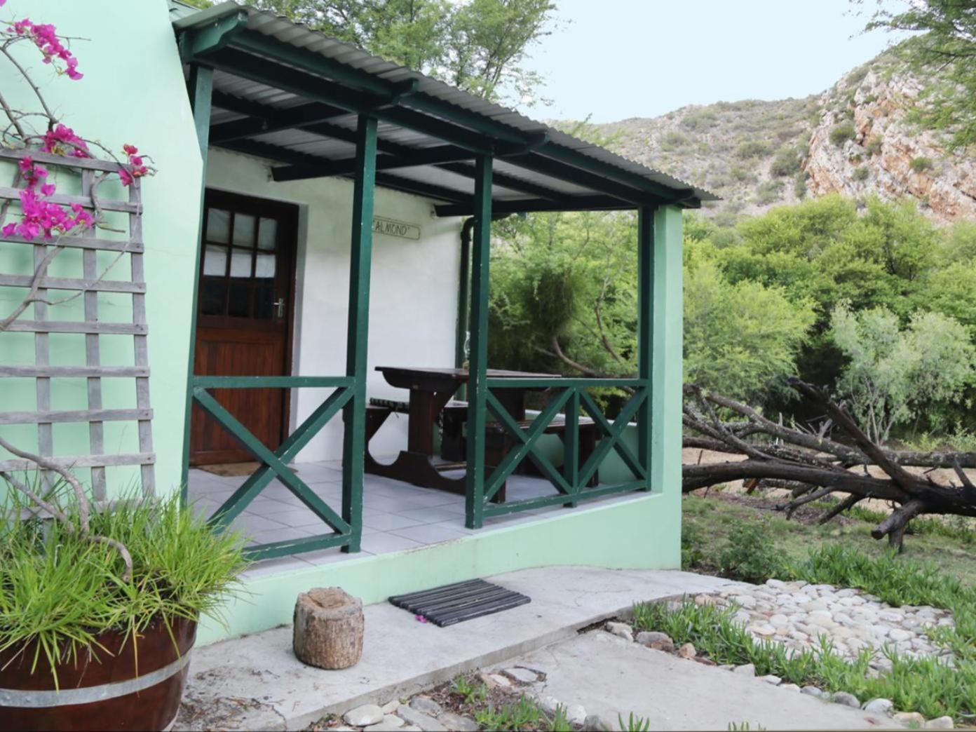 Rainbow Glen Self Catering Chalets มอนตากู ห้อง รูปภาพ