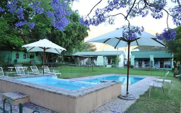 Rainbow Glen Self Catering Chalets มอนตากู ภายนอก รูปภาพ